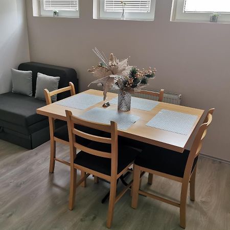 Apartmani Milica ครูเชวัซ ภายนอก รูปภาพ